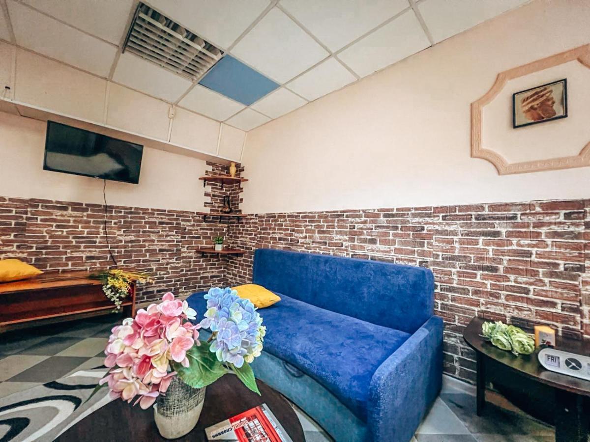 Guest House On Saksahanskoho Street Kiev Esterno foto