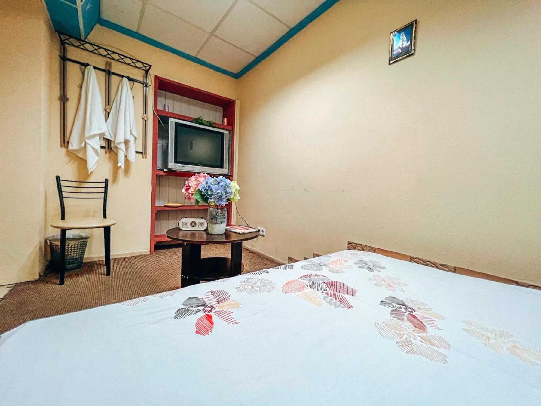 Guest House On Saksahanskoho Street Kiev Esterno foto